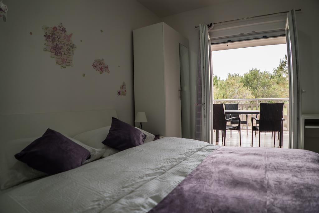 Apartments Malina Vir Luaran gambar